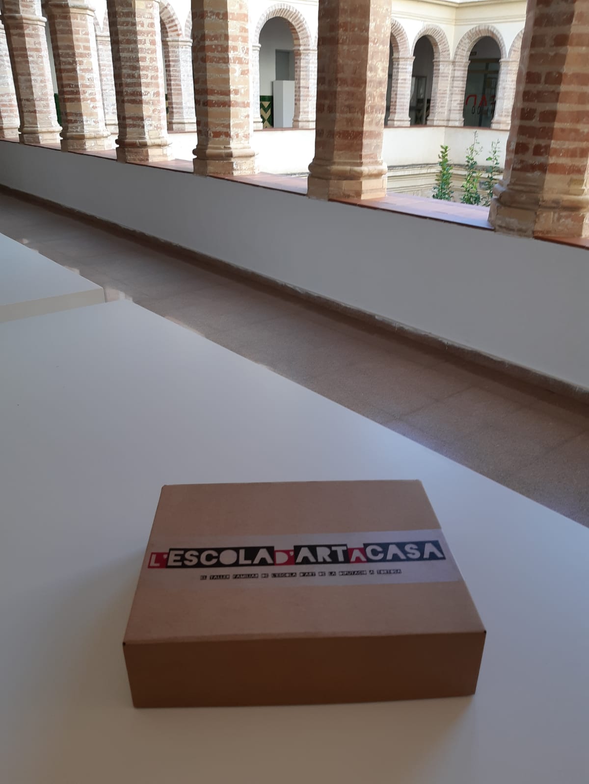 L’Escola d’Art de la Diputació a Tortosa programa un taller familiar en format virtual