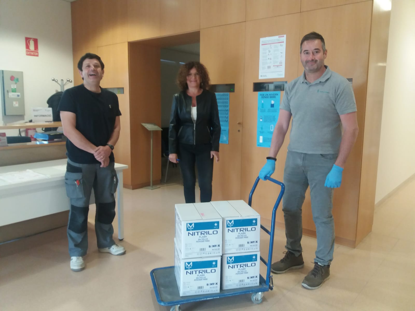 Els centres d’educació especial de la Diputació de Tarragona donen 6.000 guants al Servei Català de Salut