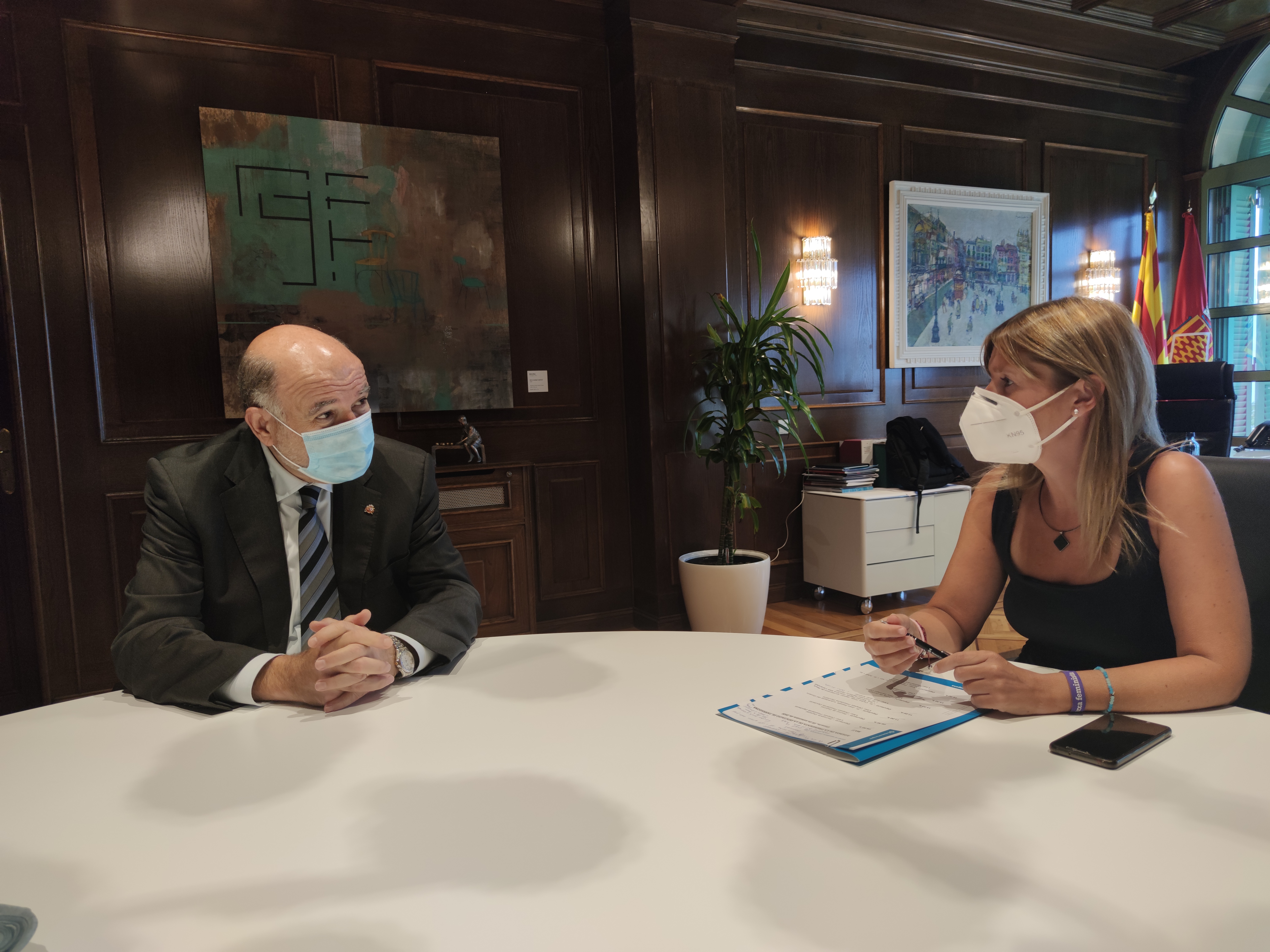 La presidenta de la Diputació de Tarragona, Noemí Llauradó, rep el subdelegat del Govern de l'Estat, Joan Sabaté