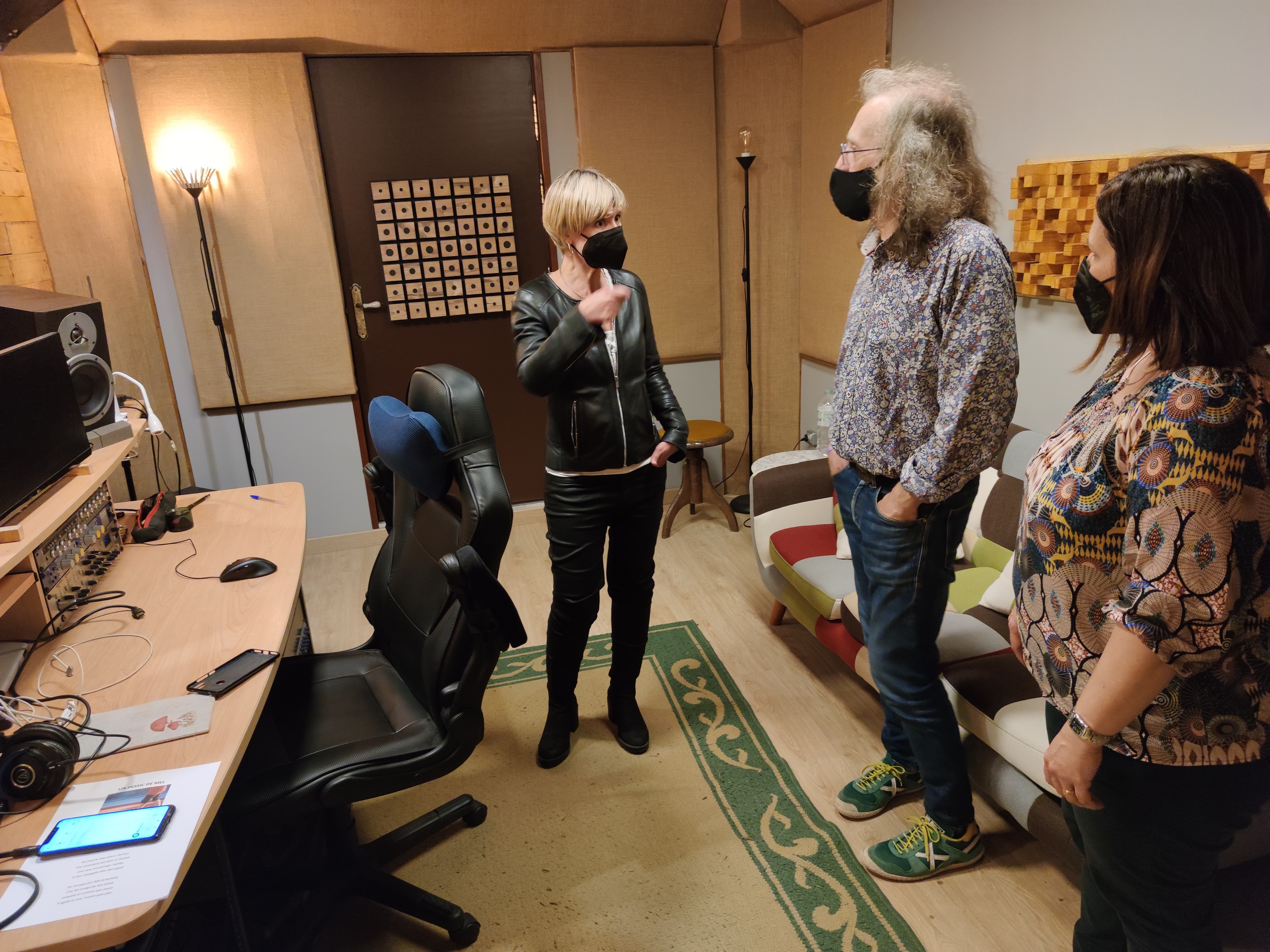 Mantenir viva la música en temps de Covid: el cantautor Joan Reig enllesteix nou disc, finançat amb un dels ajuts de la Diputació per a professionals autònoms de la cultura