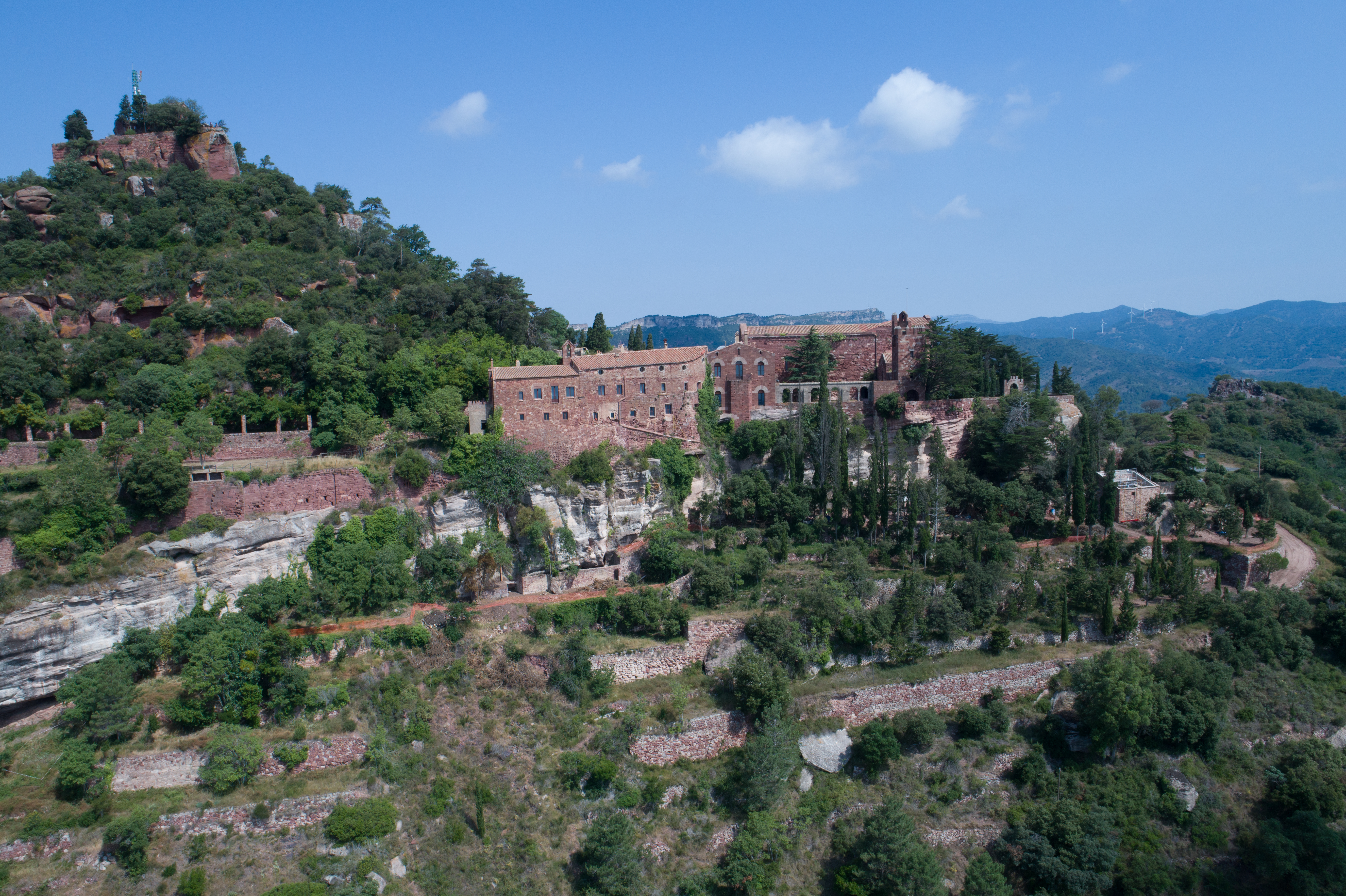 Un concert de violí i clavicèmbal complementa el calendari d’activitats culturals al Castell Monestir d’Escornalbou