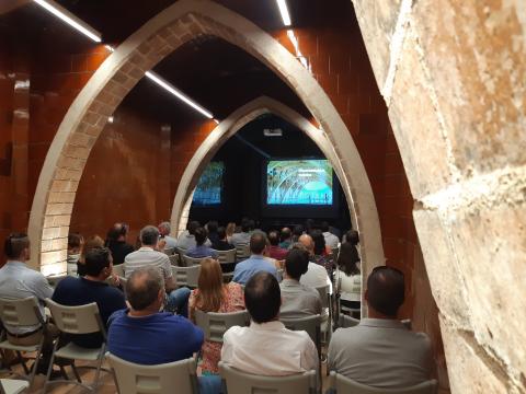 Presentat un projecte per crear oferta turística a l’entorn del patrimoni arquitectònic dels cellers modernistes 