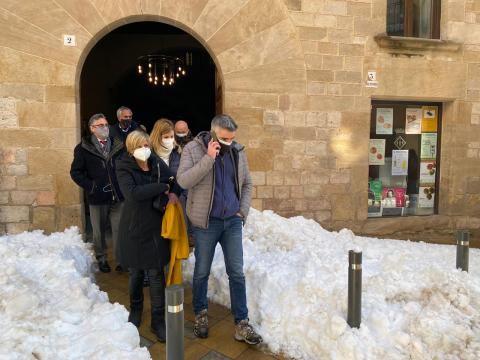 Les brigades de carreteres de la Diputació treballen intensament per retornar la normalitat a les carreteres afectades pel temporal de neu