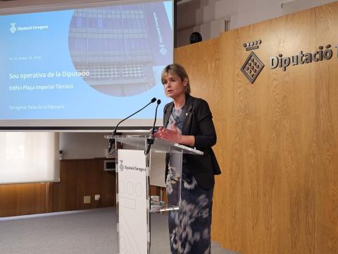 La presidenta de la Diputació, durant la roda de premsa