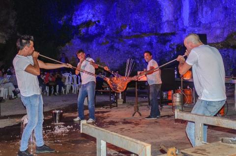 Vitrum, a Vimbodí i Poblet, és una de les activitats que reben l'ajut de la Diputació. Foto: J.M. Potau