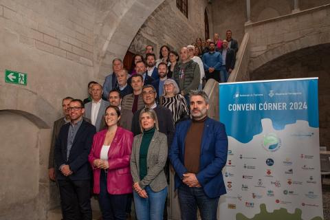 Els signants del conveni Córner de les Terres de l'Ebre