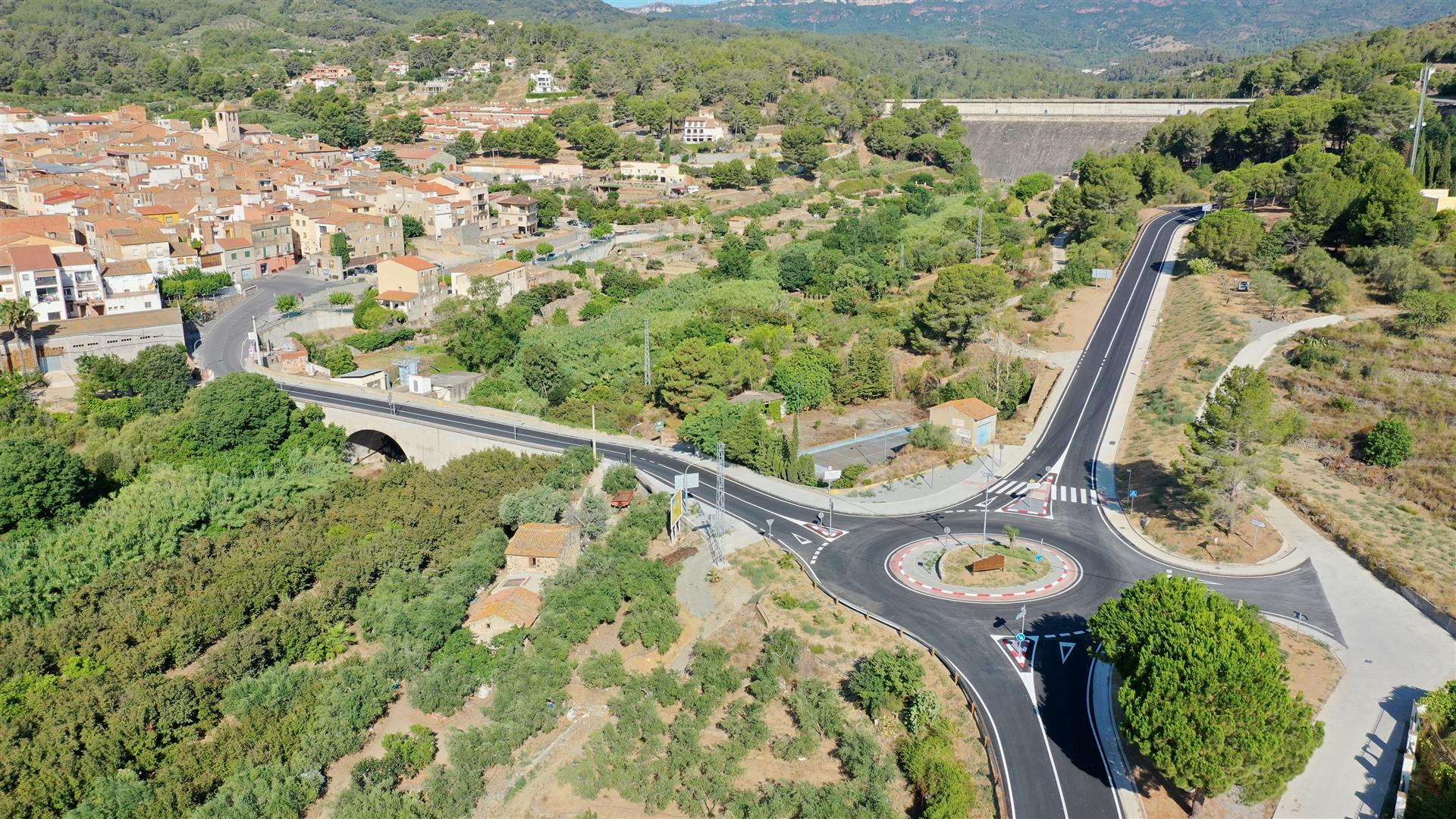 La carretera de Riudecanyes després de l'actuació duta a terme per la Diputació de Tarragona