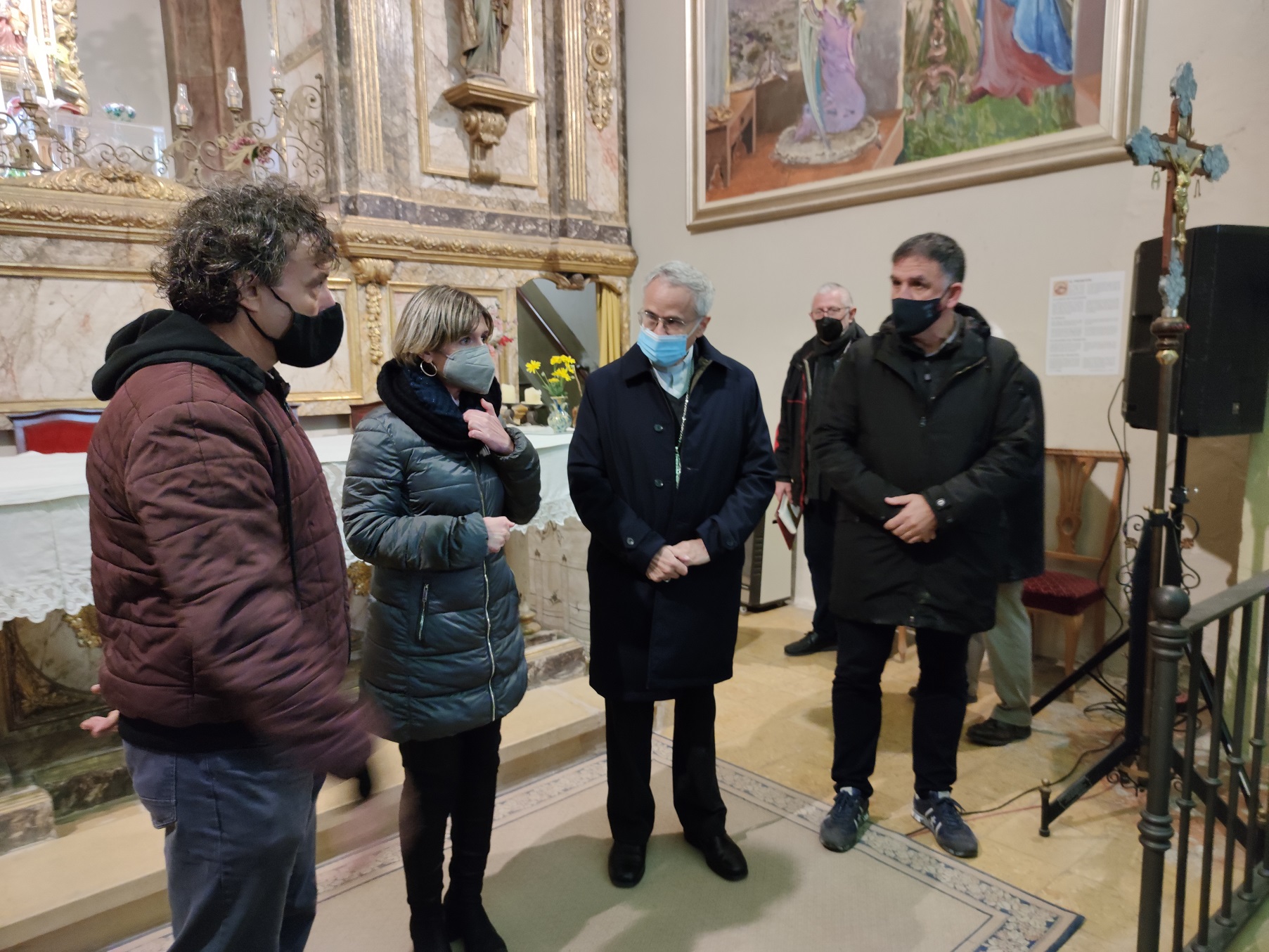 Un moment de l'acte a l'interior de l'ermita